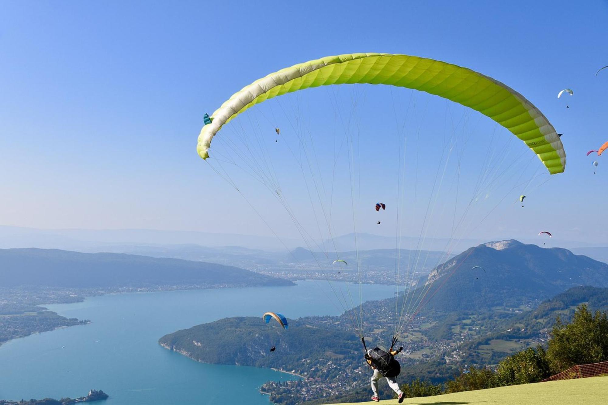 Le Bleu Du Lac: Lakeside Serenity with Private Parking Annecy Exterior photo